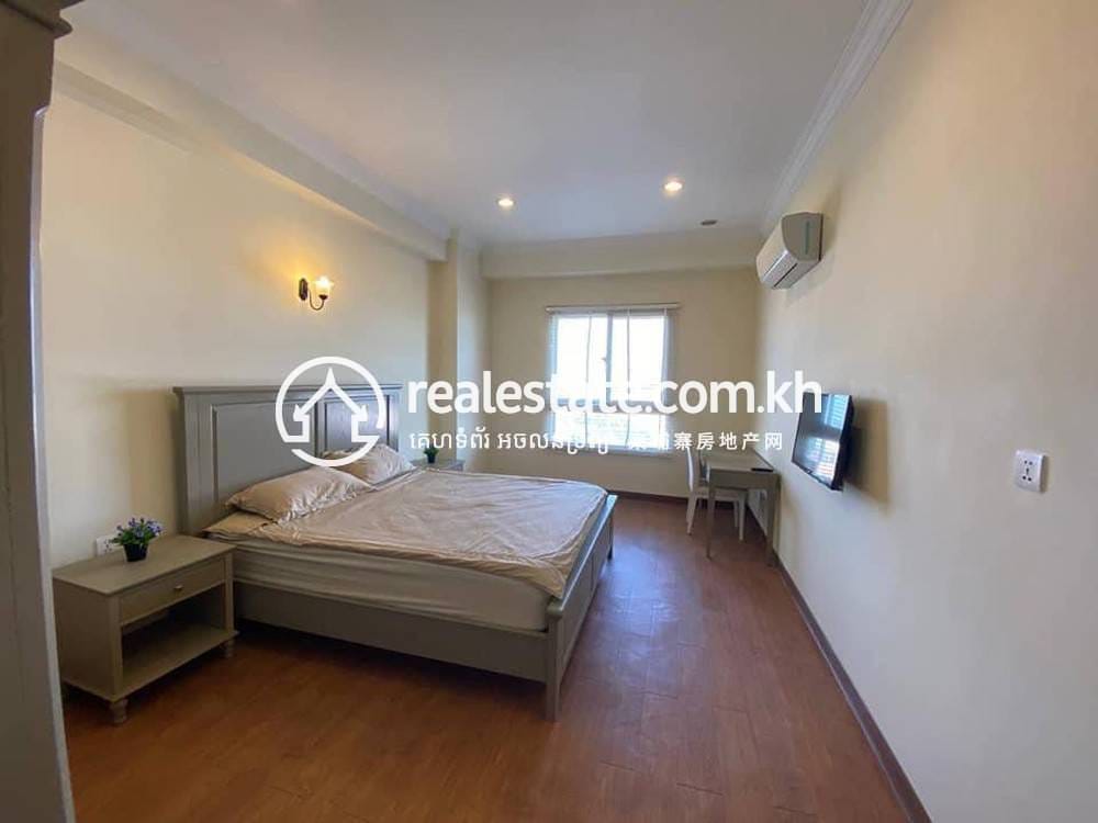 Serviced Apartment For Rent with 1 Parking Space