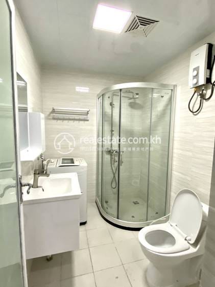 Apartmán se službami K pronájmu in Boeng Keng Kang $700