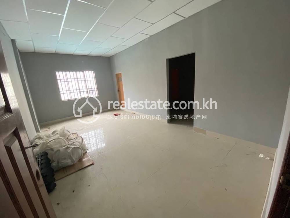 Daun Penh ផ្ទះល្វែង សំរាប់ជួល នៅ Chakto Mukh Daun Penh តម្លៃ $800