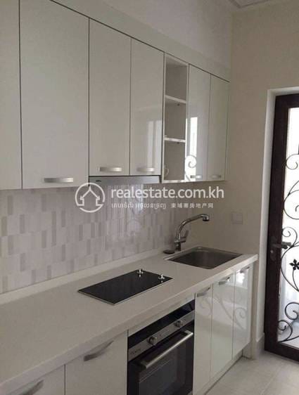 Condo For Rent in Chamkarmon $500
