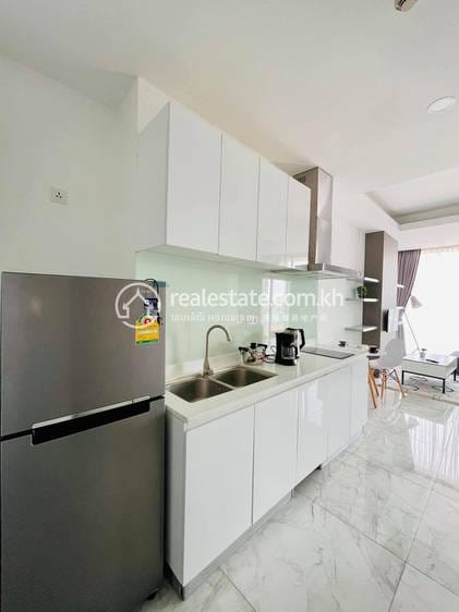 1 Bedrooms Apartmán se službami K pronájmu for $800