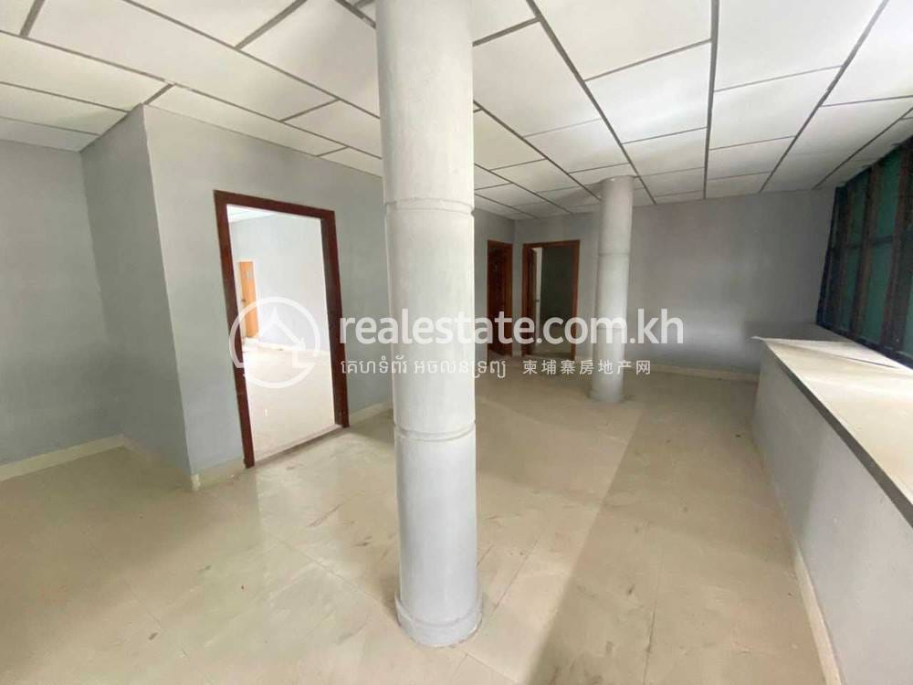 7 Makara Kanceláře K pronájmu in Ou Ruessei 1 7 Makara $800