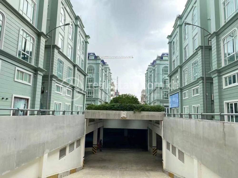 Tonle Bassac Shophouse Na prodej in Tonle Bassac