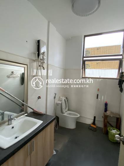 Villa For Rent in Boeung Kak 1, Toul Kork, Phnom Penh