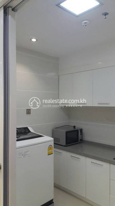 คอนโด สำหรับเช่า ใน 7 Makara $1,000
