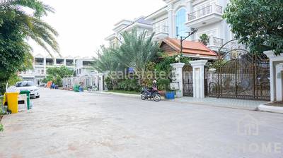   , Kouk Khleang, Sen Sok, プノンペン