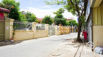   , Tuek Thla, Sen Sok, Phnom Penh