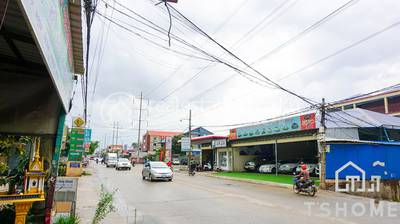   , Stueng Mean chey区, 棉芷区, 金边