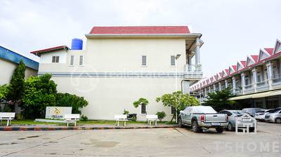   , Stueng Mean chey区, 棉芷区, 金边