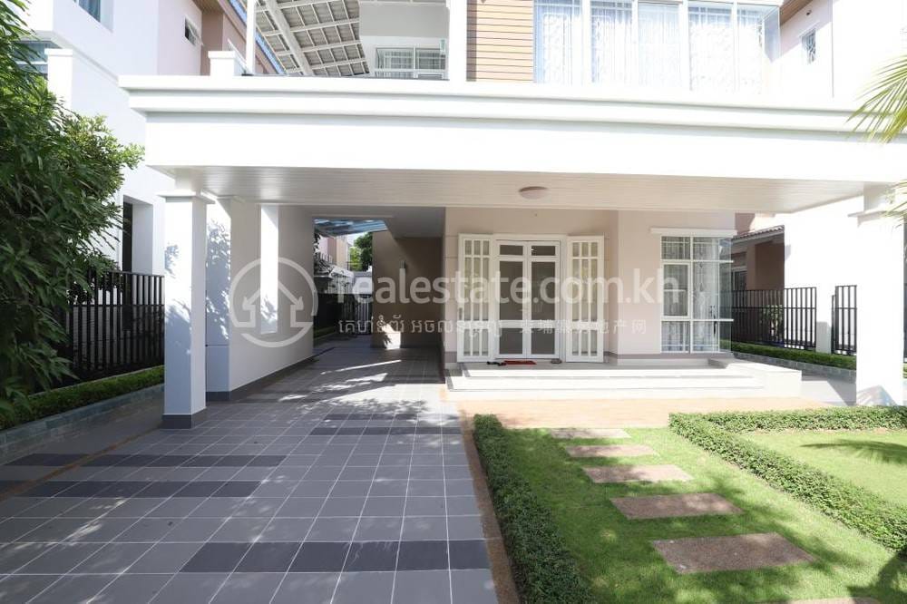 $2,500 Vila