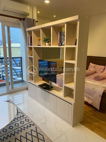 Condo For Rent in Chamkarmon $500