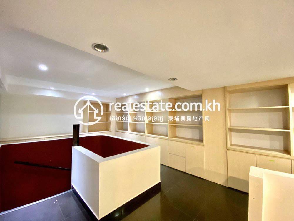 Chamkarmon办公物业出租，位于Tonle BassacChamkarmon，价格$2,800