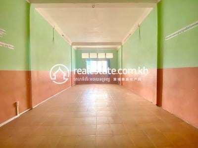 អាគារ សំរាប់ជួល នៅChamkarmon តម្លៃ $5,000
