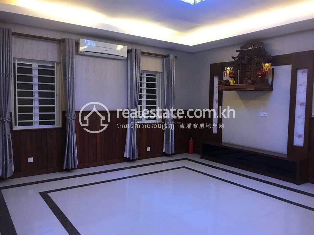 Vila K pronájmu in Tuek Thla, Sen Sok, Phnom Penh