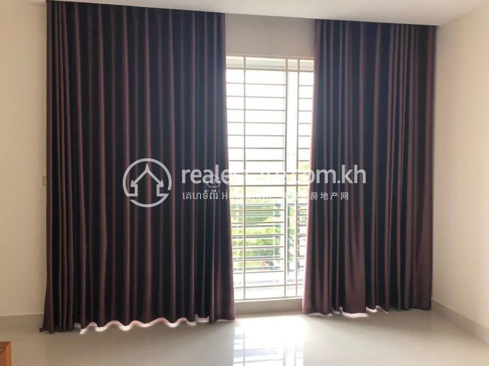 Chbar Ampov别墅出租，价格$1,500