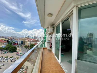 3 Bedrooms Apartmán K pronájmu