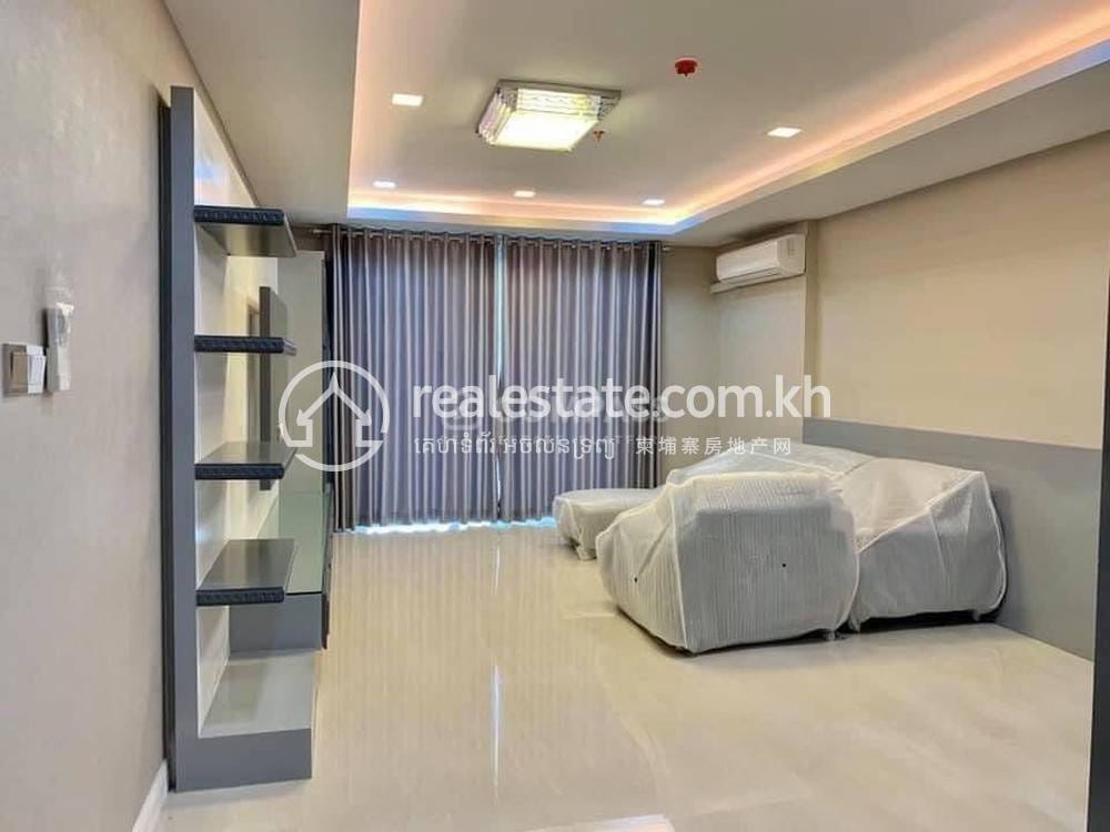 Apartment For Rent with 1 Parking Space