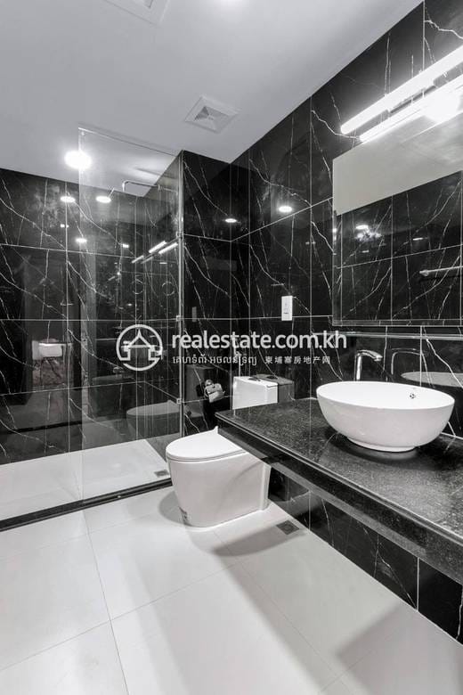 LZ Sea View Residences | 4 Bedrooms Condo For Sale