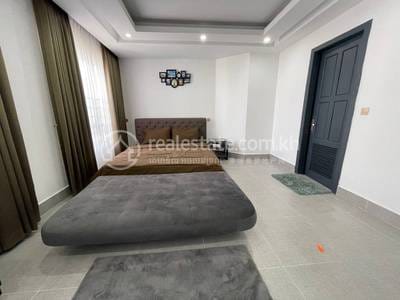 Apartment For Rent in Chamkarmon $1,400