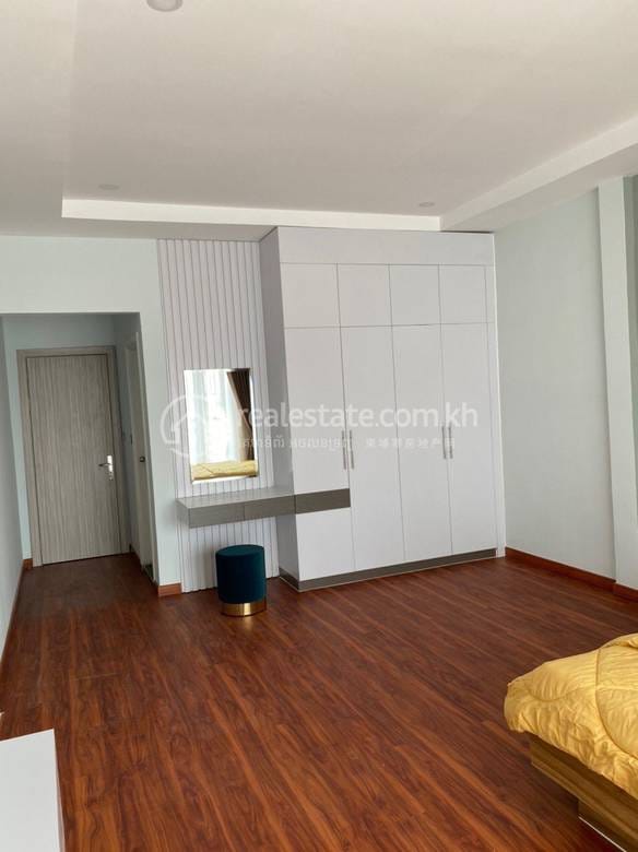 Tonle Bassac Apartment For Rent in Tonle Bassac