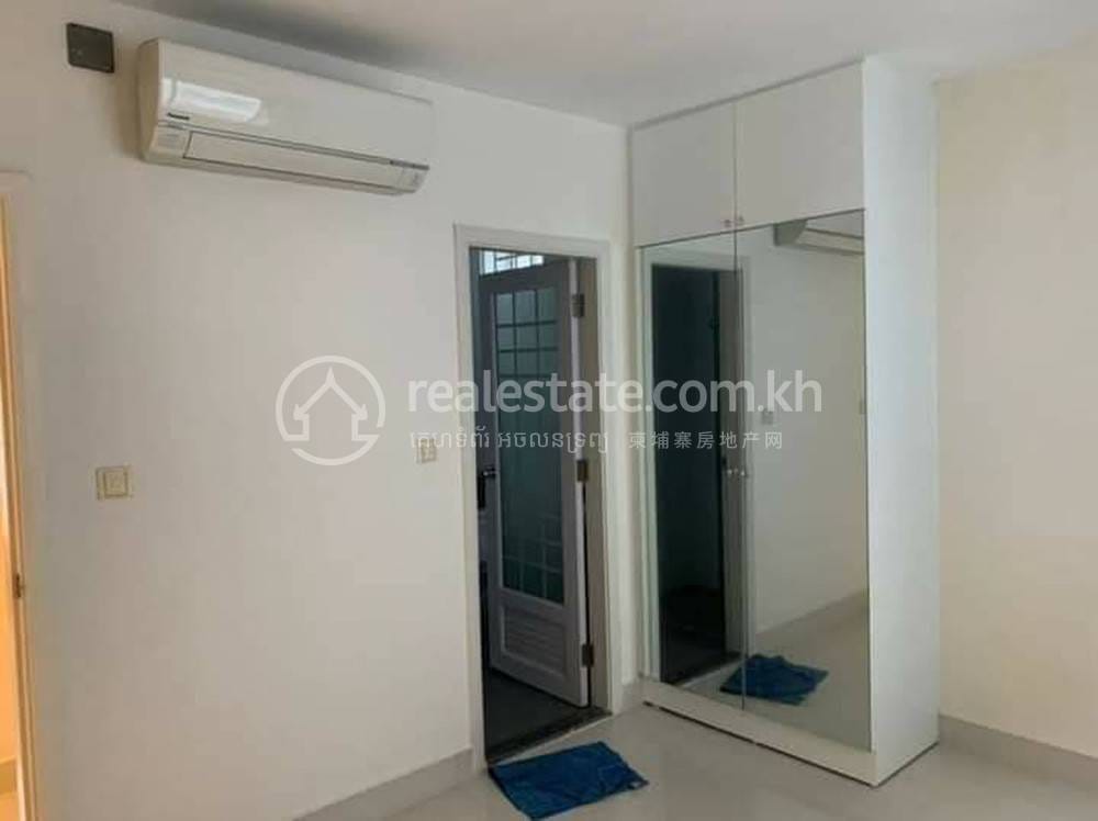 Chbar Ampov别墅出租，价格$1,200