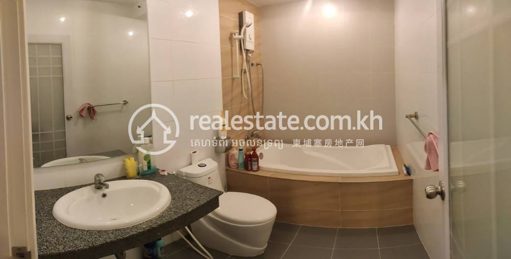 Toul Kork ลิงก์เฮ้าส์ สำหรับเช่า ใน Tuek L'ak 2 Toul Kork $700