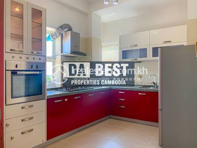 Apartment For Rent in Chamkarmon $1,200