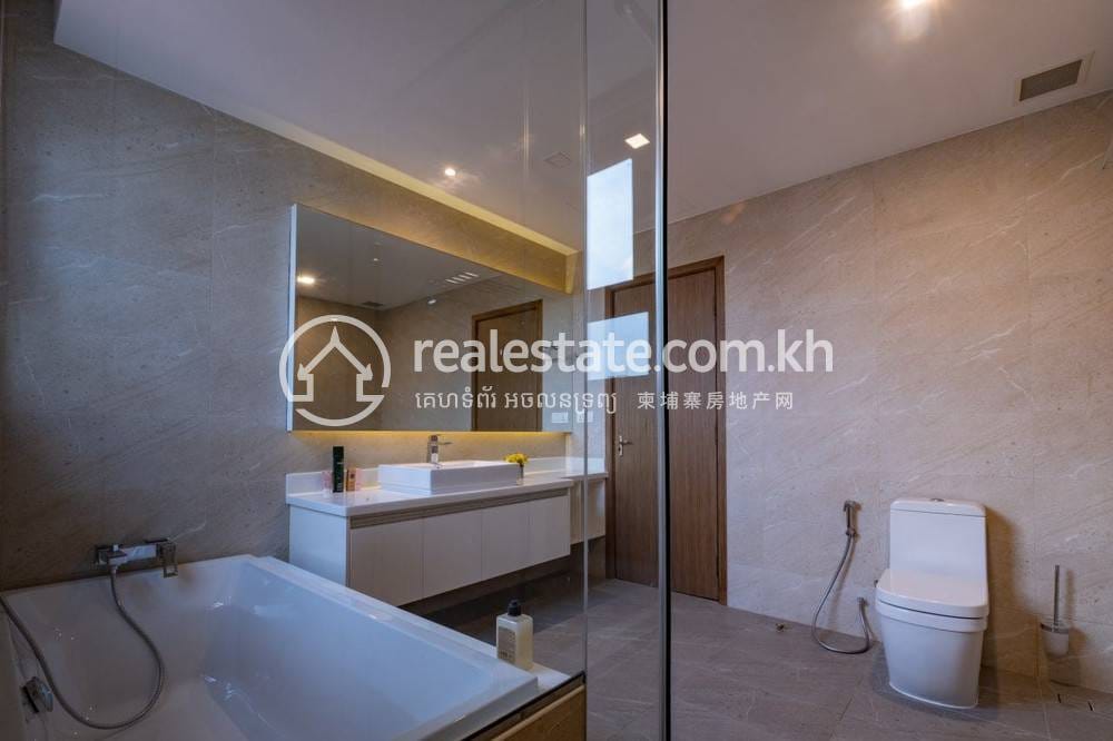 110 sqm Living Size Serviced Apartment For Rent in Boeng Keng Kang
