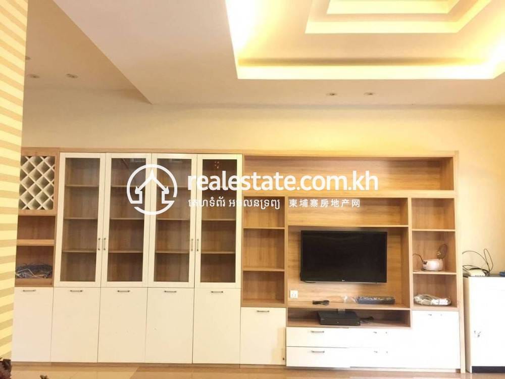 Toul Kork别墅出租，价格$1,000