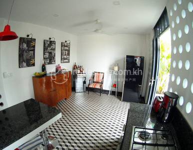 Apartment For Sale in Wat Phnom $235,000