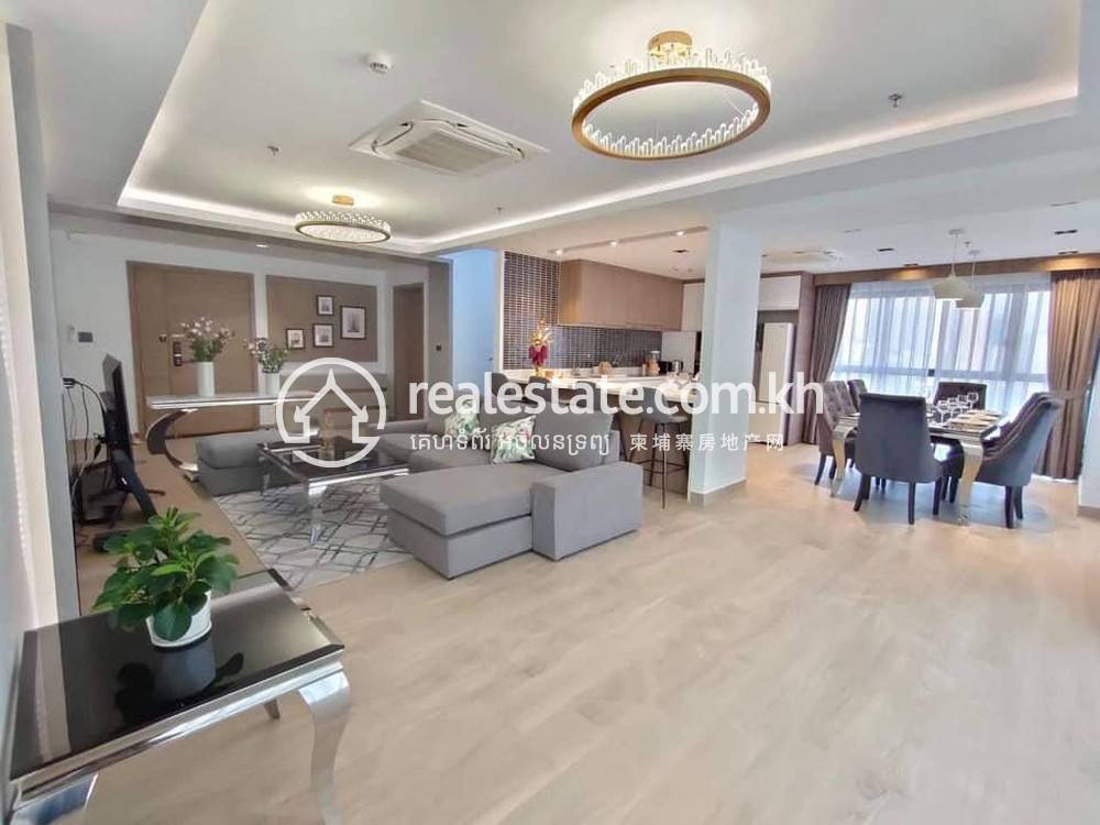Апартаменты с Обслуживанием Для Аренды in Chamkarmon $1,200