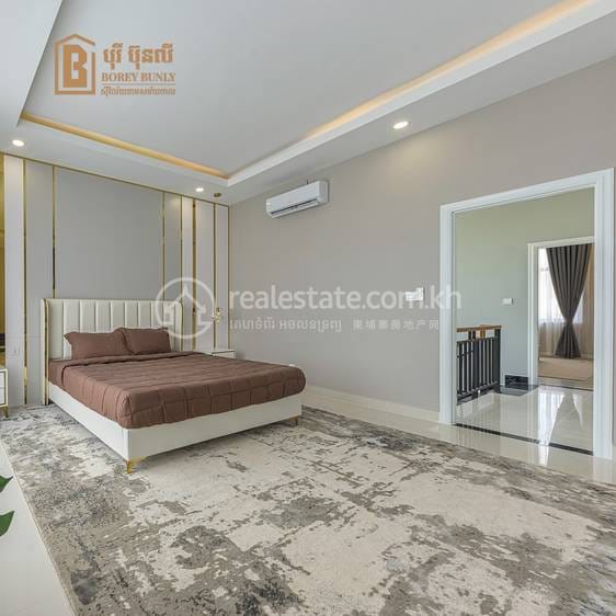 Borey Bunly | 4 Bedrooms Dvojvila Na prodej for Na dotaz