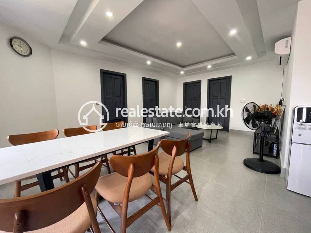 Апартаменты с Обслуживанием Для Аренды in Chamkarmon $1,100