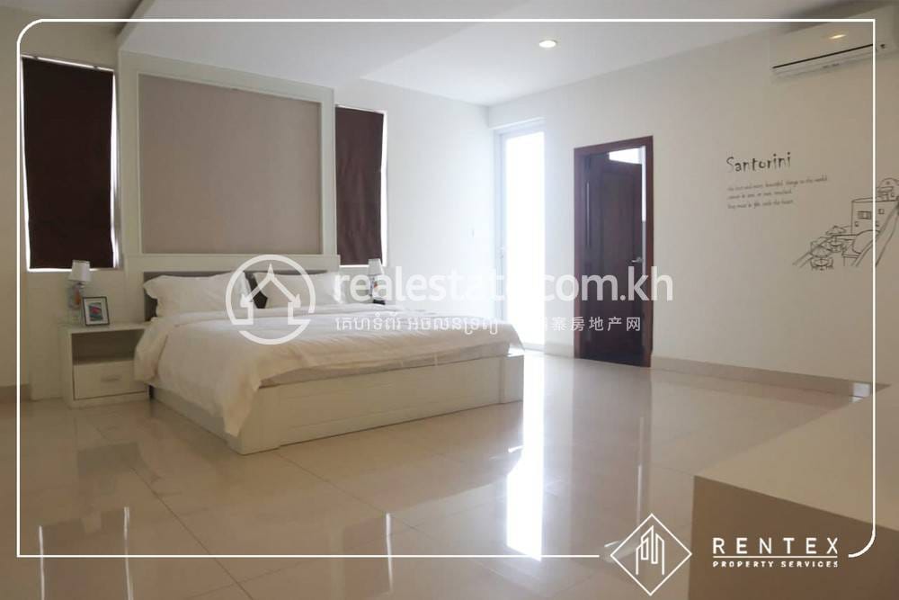 អាផាតមិន សំរាប់ជួល មានកន្លែងចតរថយន្ត 1