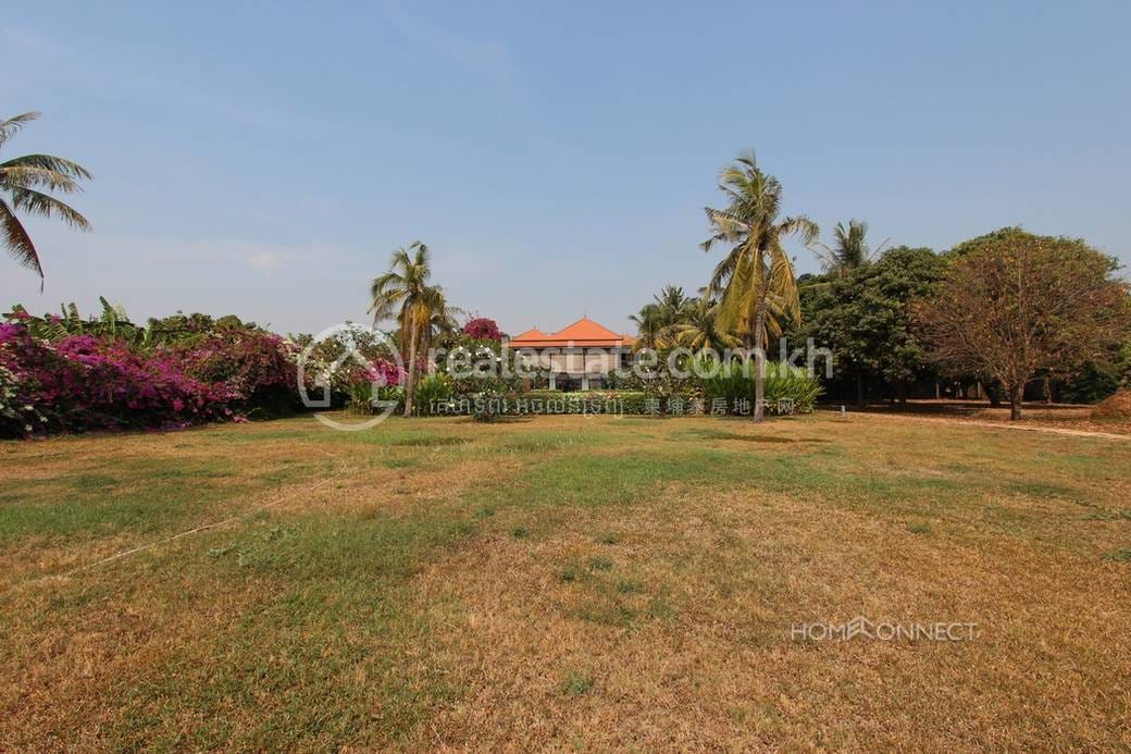 ផ្ទះល្វែង តម្លៃ $2,500
