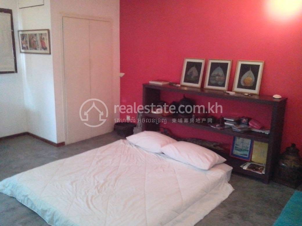 Apartmán K pronájmu in Riverside $1,800