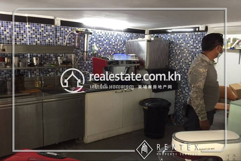 Daun Penh店屋出租，位于Phsar Kandal IIDaun Penh，价格$1,300