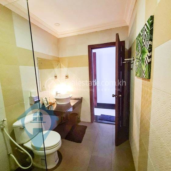 Apartment For Rent in BKK 1, Phnom Penh