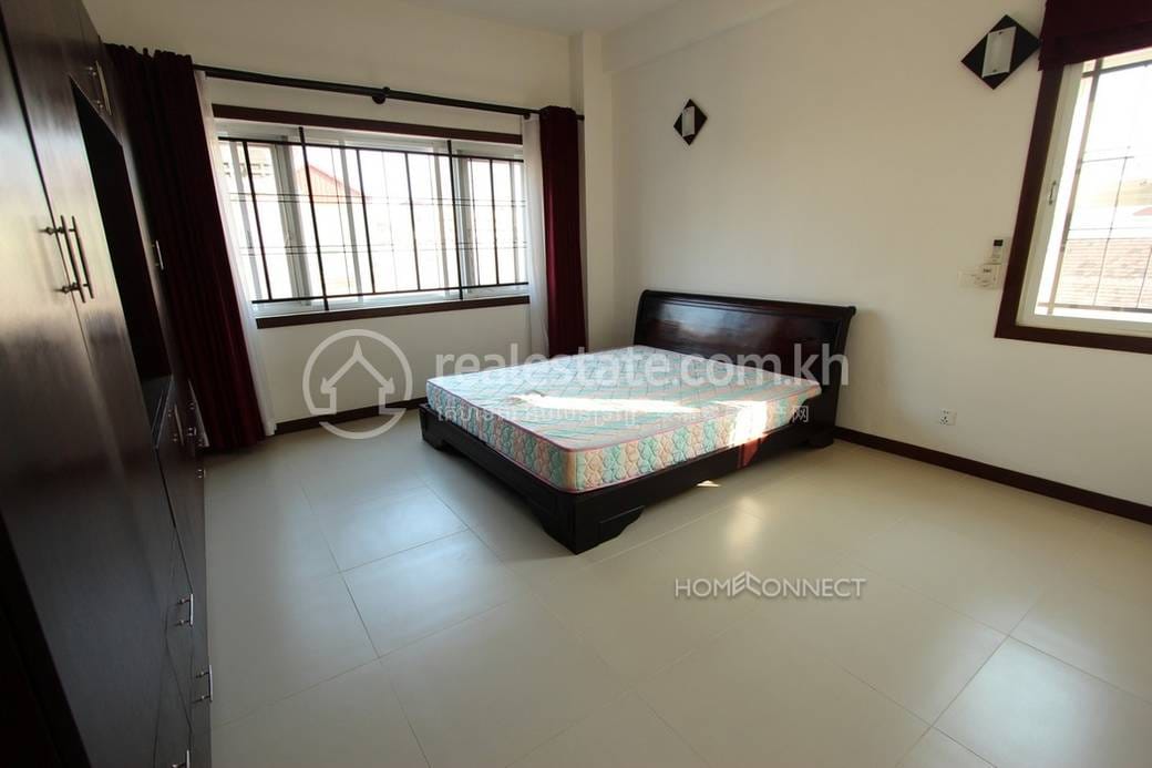 អាផាតមិន សំរាប់ជួល នៅTonle Bassac តម្លៃ $1,700