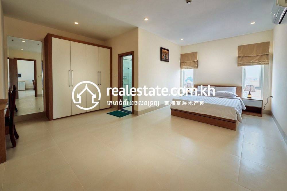Serviced Apartment For Rent with 1 Parking Space