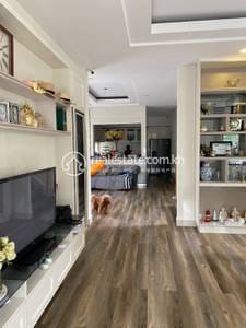 Chbar Ampov别墅出租，价格$3,800
