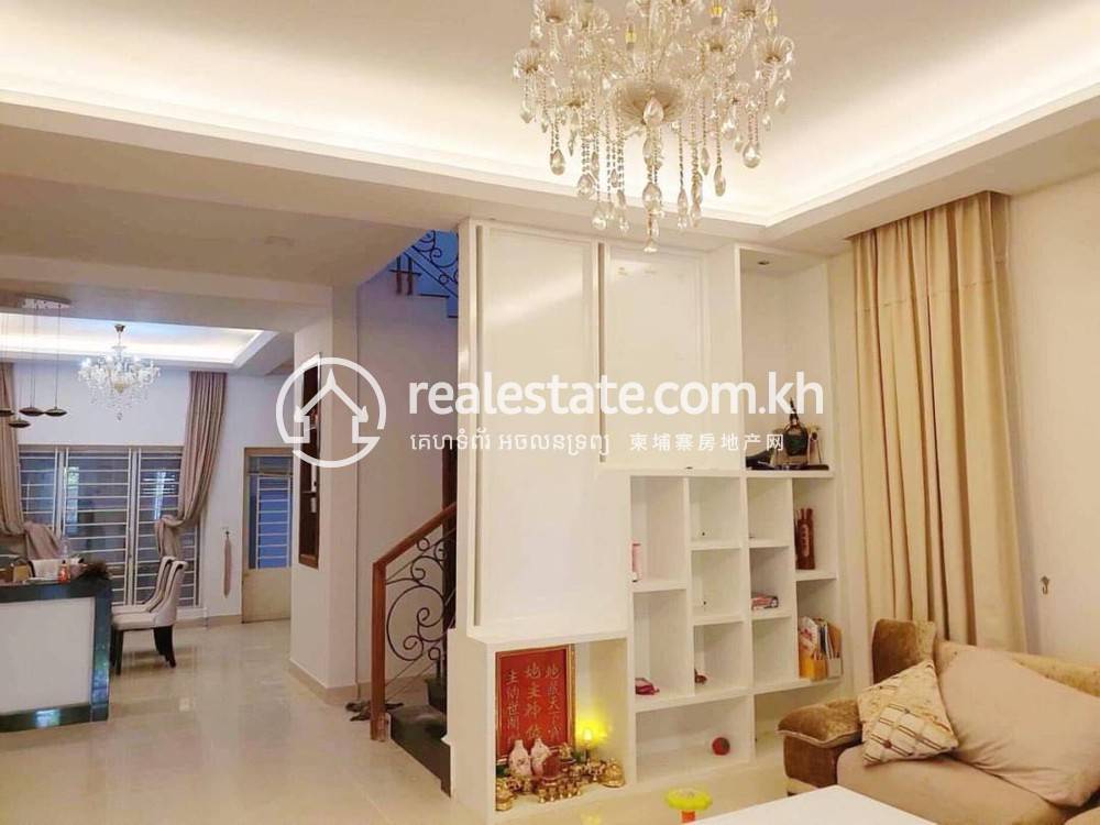 Phnom Penh Thmey Villa For Rent in Phnom Penh Thmey