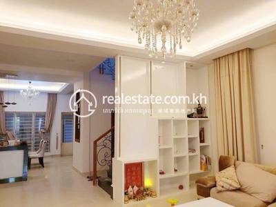 Phnom Penh Thmey Villa For Rent in Phnom Penh Thmey