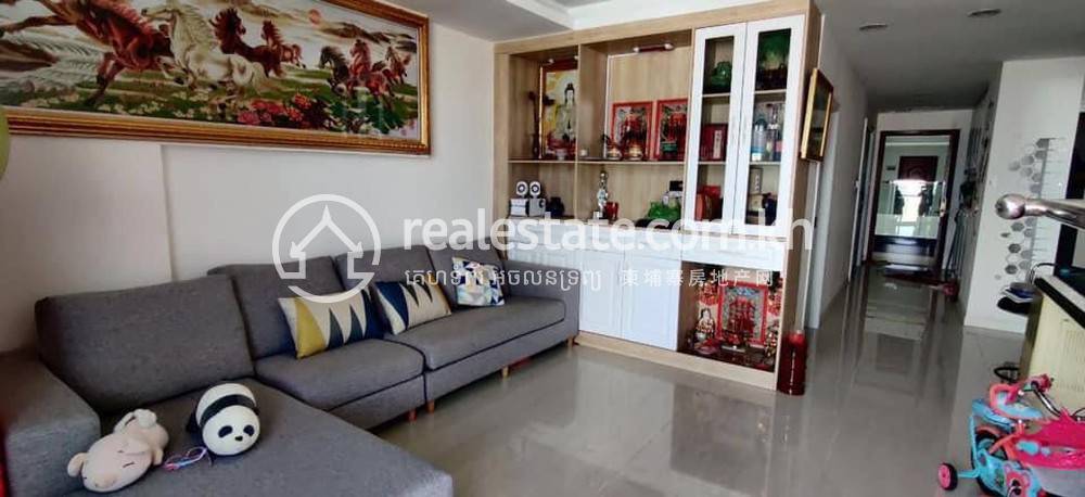 3 Bedrooms Serviced Apartment For Rent for $1,350