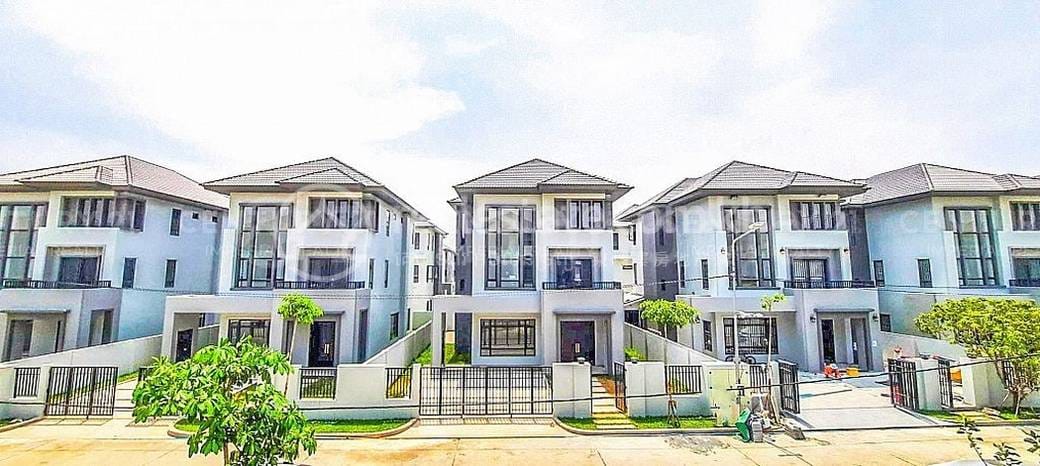 Villa For Sale in Chrang Chamres 2, Russey Keo, Phnom Penh