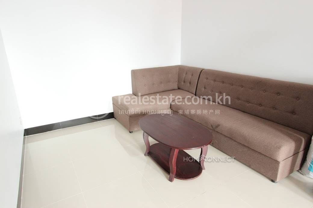 ផ្ទះល្វែង តម្លៃ $900