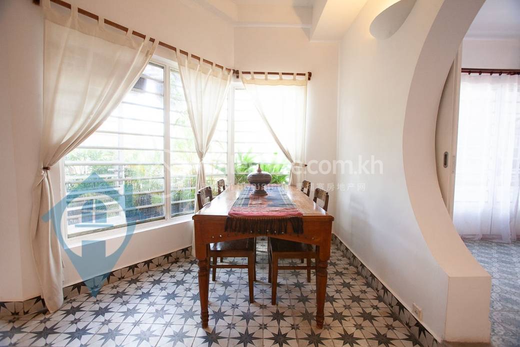Royal Palace Apartment For Rent in Royal Palace