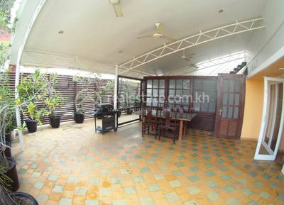 Apartmán Na prodej in Royal Palace $260,000