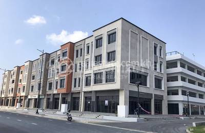 commercial Shophouse for sale in Srah Chak ID 180113