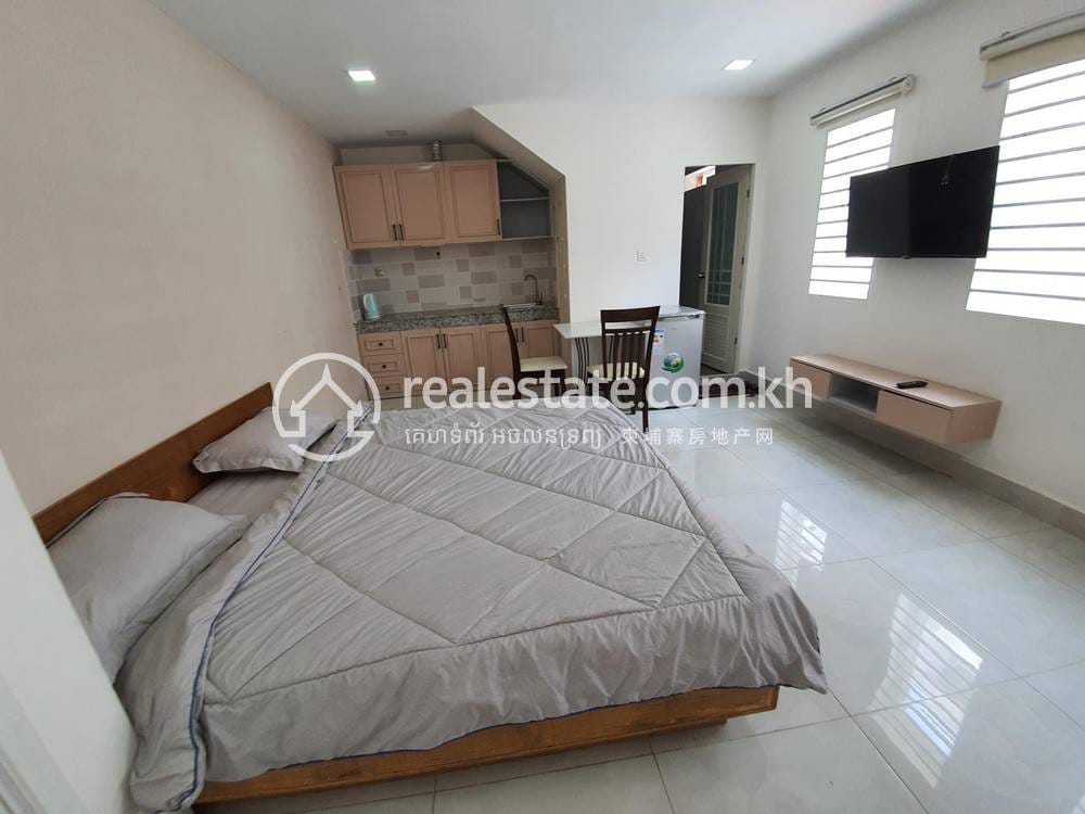 Apartment For Rent in Chamkarmon $300